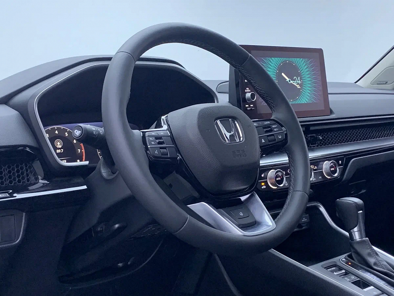Honda CR-V вернулась в Россию. Теперь под названием Honda Breeze